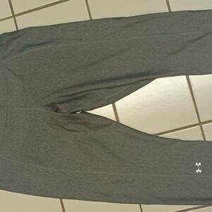 Under Armour Heather Gray Athletic Leggings